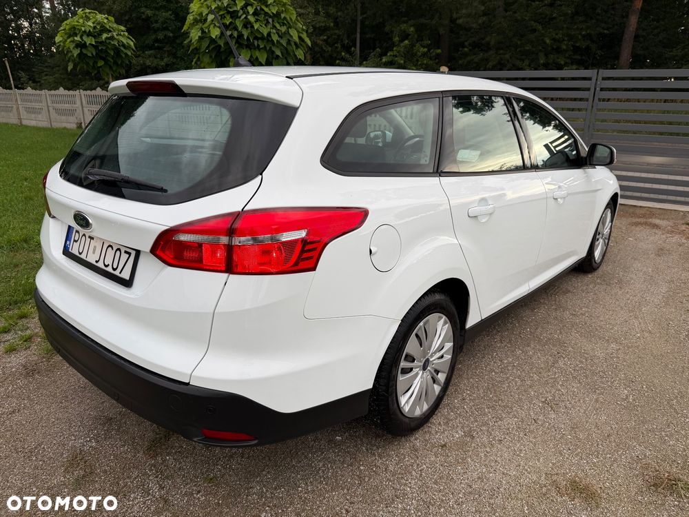 Ford Focus 1.5 TDCi SYNC Edition ASS - 4