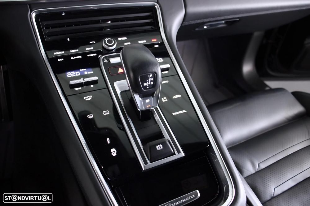 Porsche Panamera 4 E-Hybrid - 23