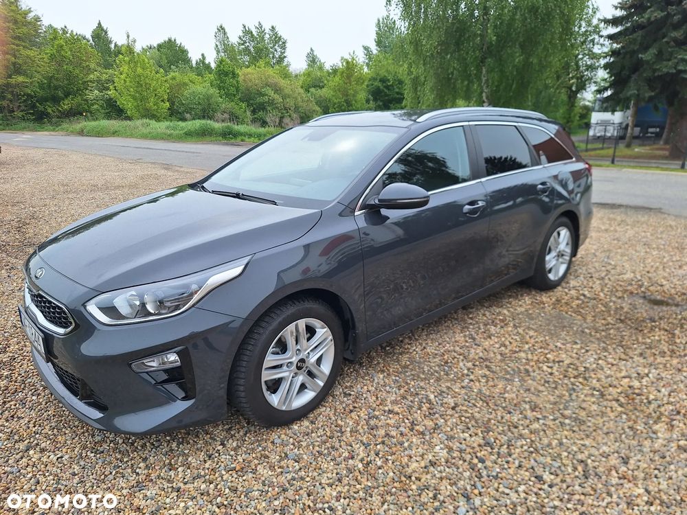 Kia Ceed 1.5 T-GDI DCT7 OPF Vision - 1