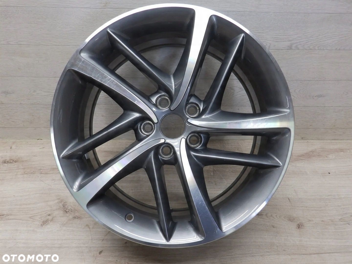 Felga MG HS Saic Motor elektryk 18x7.5J H2 Et41 5x112 10485512M - 1