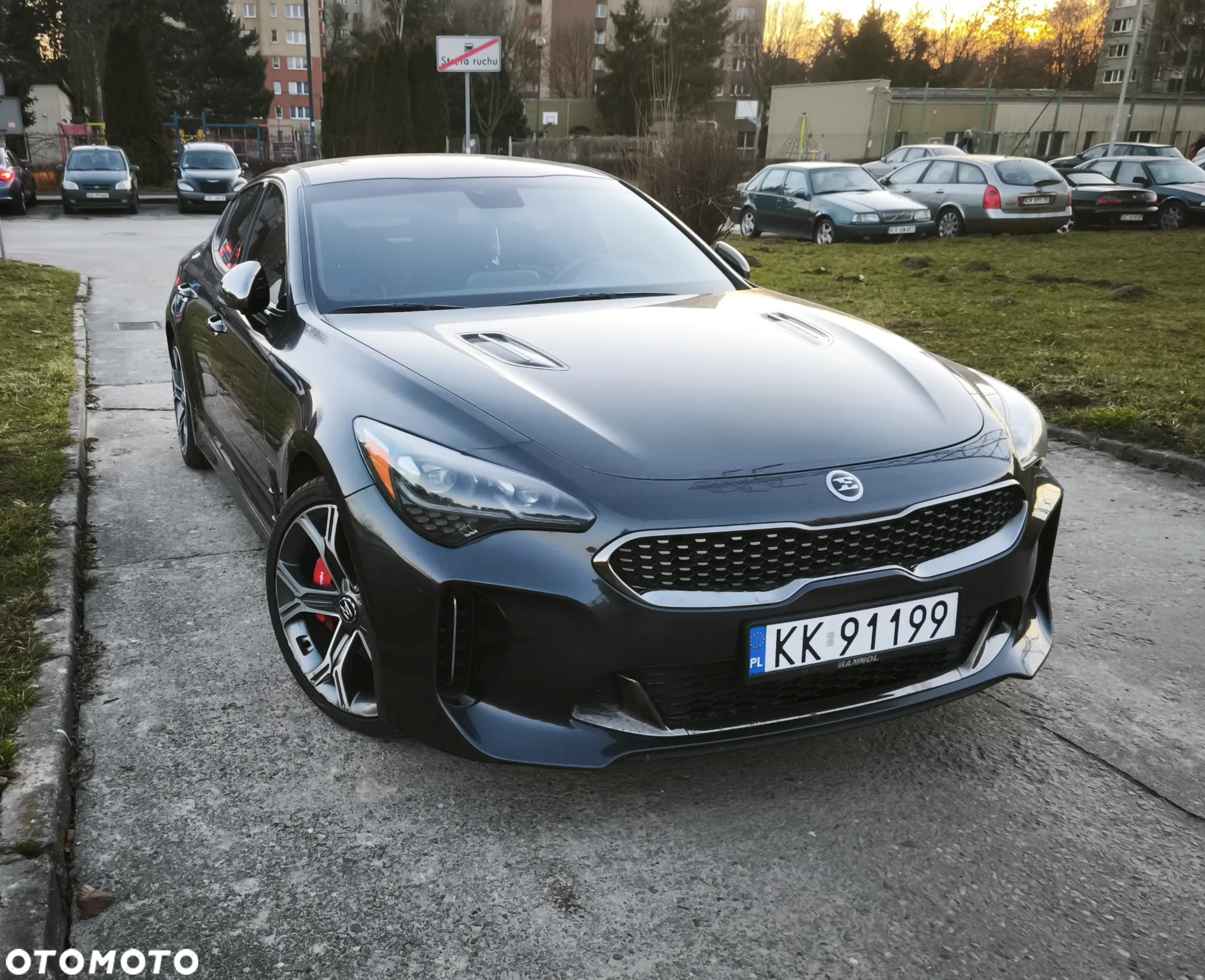 Kia Stinger - 3