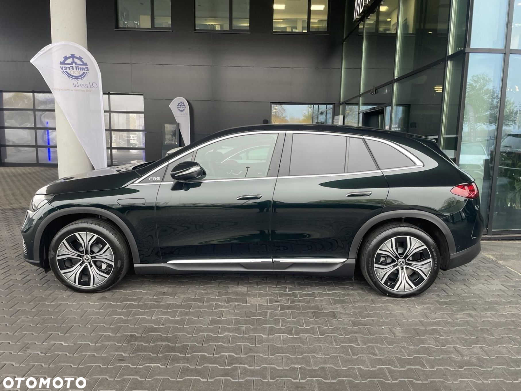 Mercedes-Benz EQE - 4