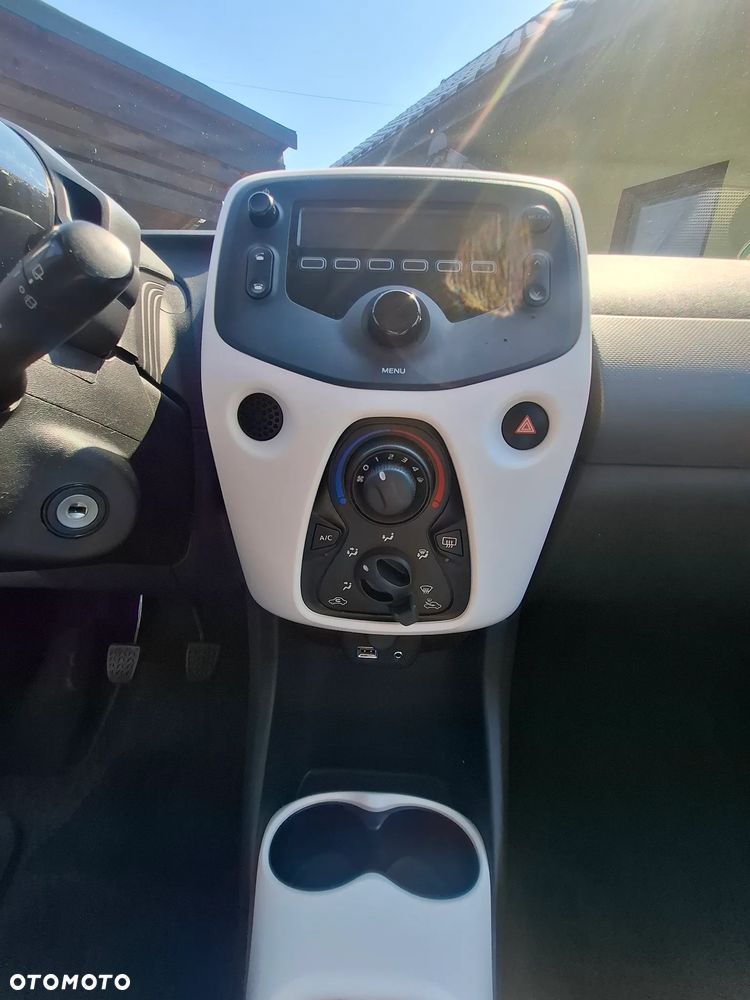 Citroën C1 VTi 72 FEEL - 11