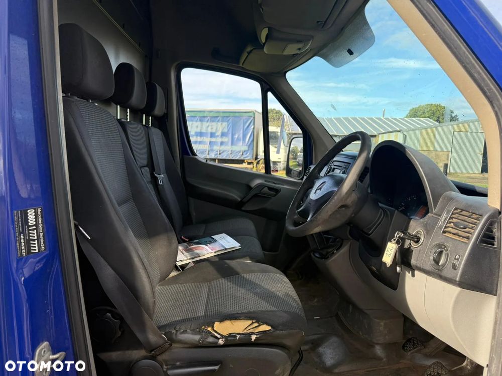 Mercedes-Benz Sprinter - 7