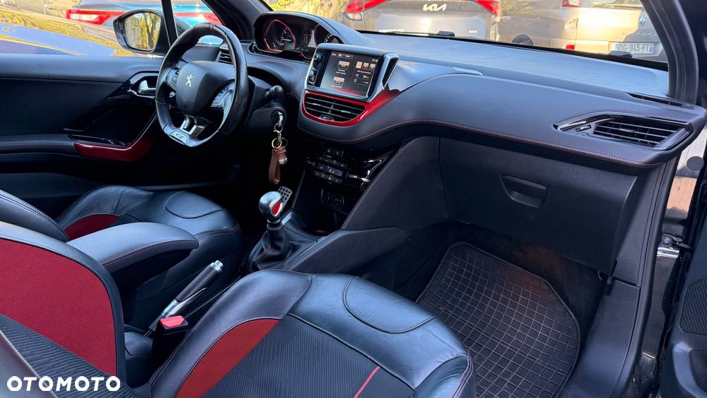 Peugeot 208 1.6 THP GTi - 34