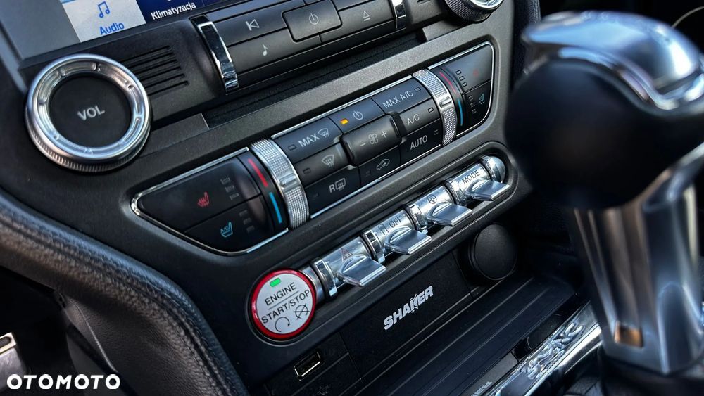 Ford Mustang 5.0 V8 GT - 10