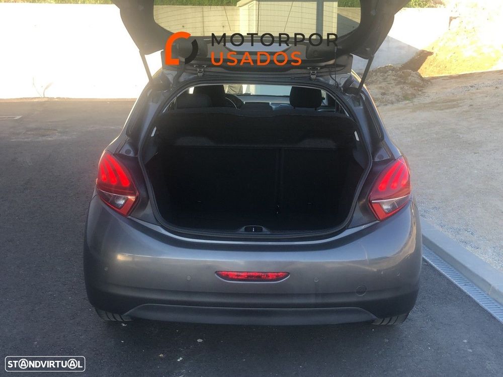 Peugeot 208 1.2 PureTech Style - 6