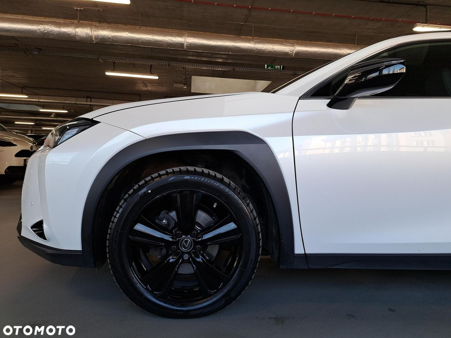 Lexus UX 200 GPF F Impression 2WD - 32