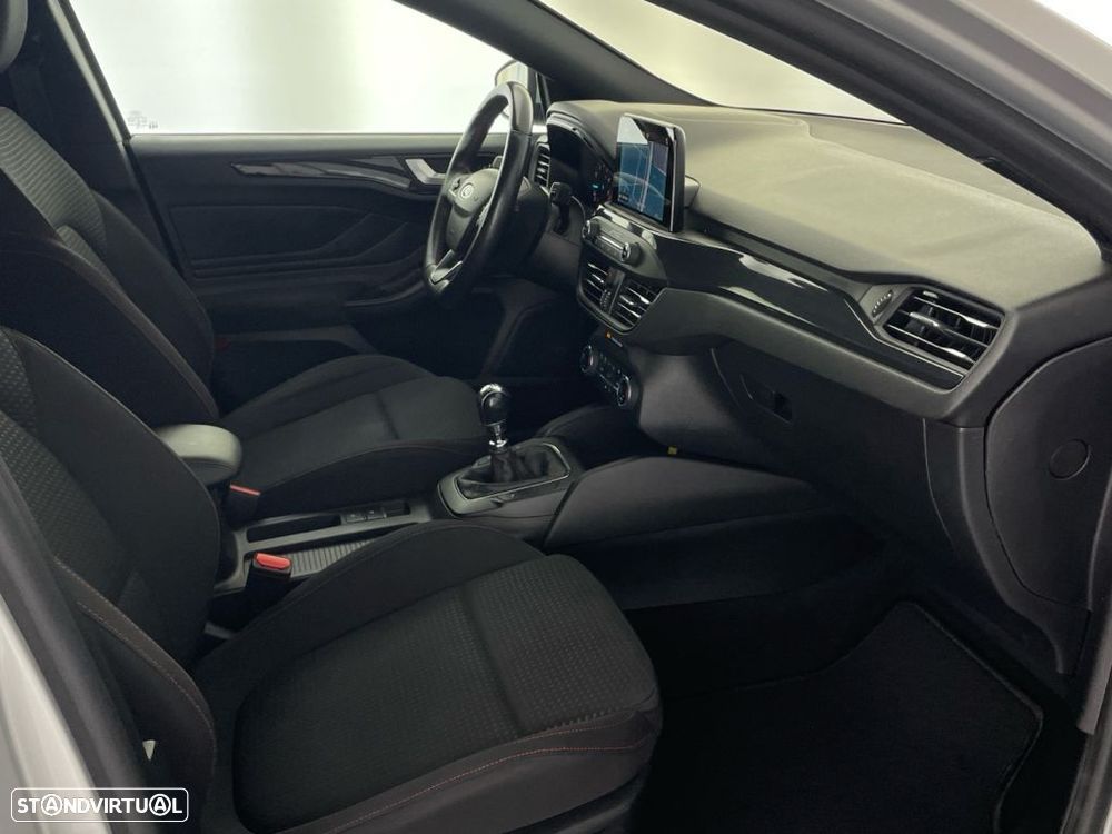 Ford Focus 1.0 EcoBoost ST-Line - 22