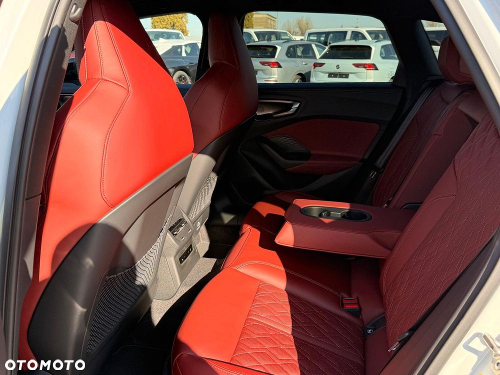 Audi S5 Avant - 34