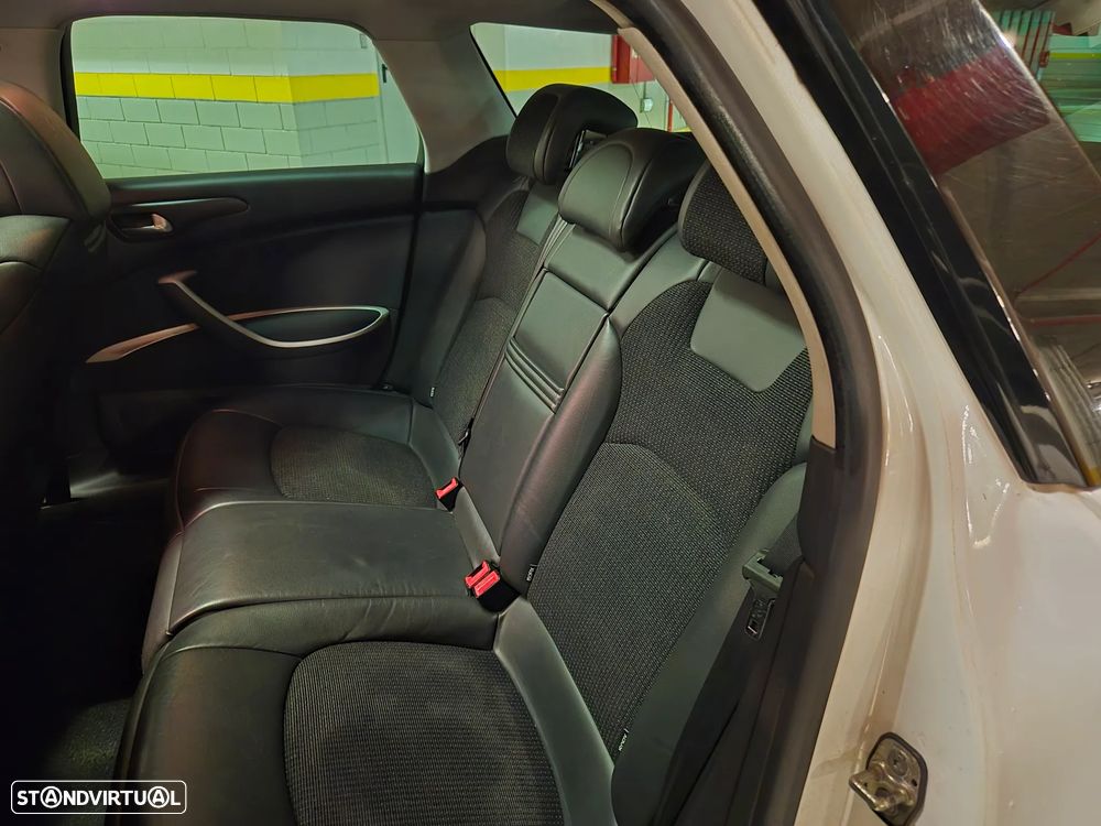 Citroën C5 Tourer 1.6 e-HDi Séduction Air.CMP6 - 28