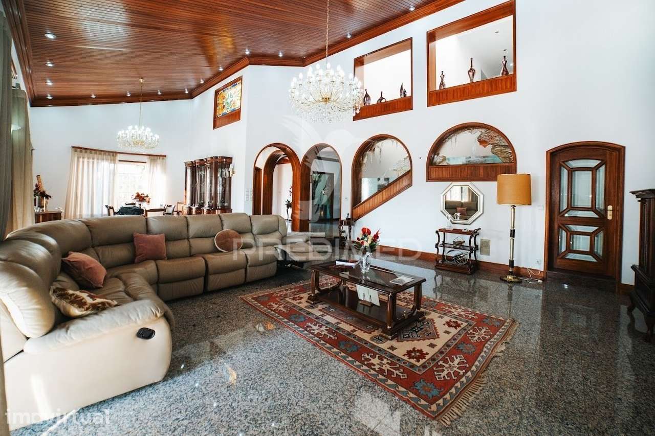 Moradia Senhorial T5 com Piscina e Excelentes Áreas – Propriedade d... - Grande imagem: 5/36