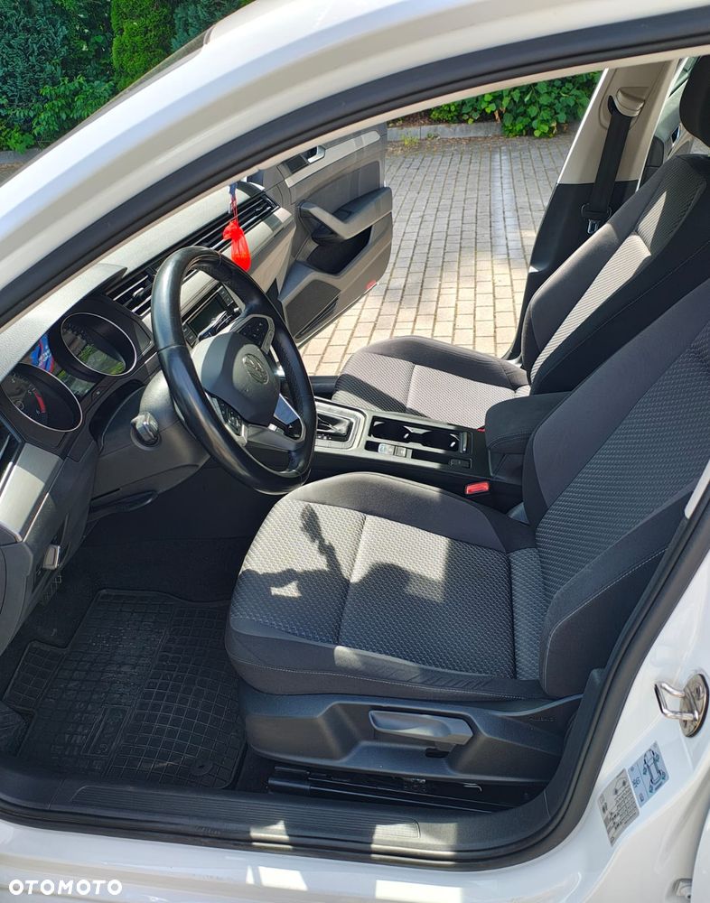 Volkswagen Passat 2.0 TDI EVO Business DSG - 21