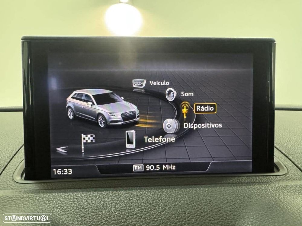 Audi A3 Sportback 1.6 TDI Design - 18