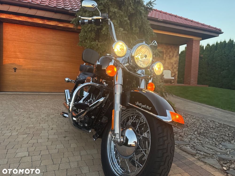 Harley-Davidson Softail Heritage Classic - 19