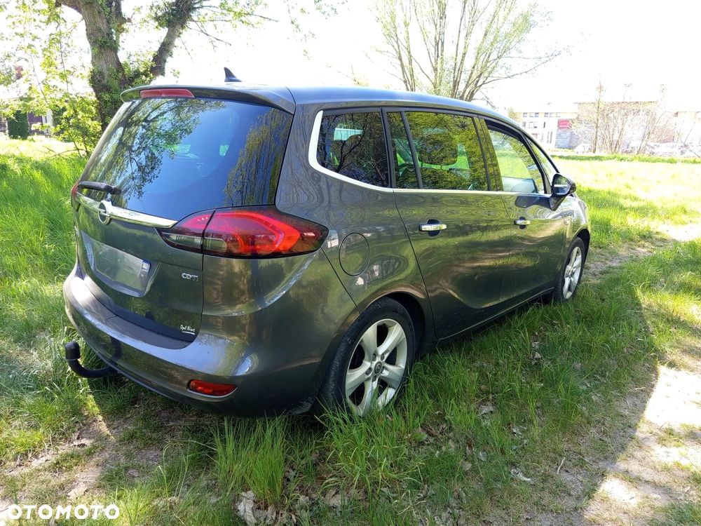 Opel Zafira - 1
