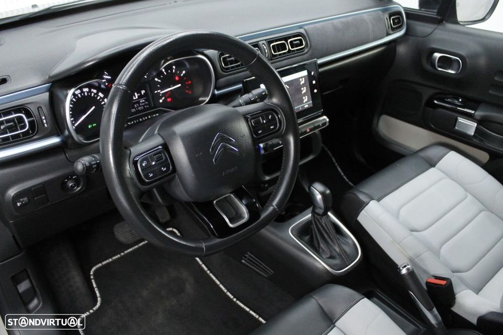 Citroën C3 1.2 PureTech Shine EAT6 - 32