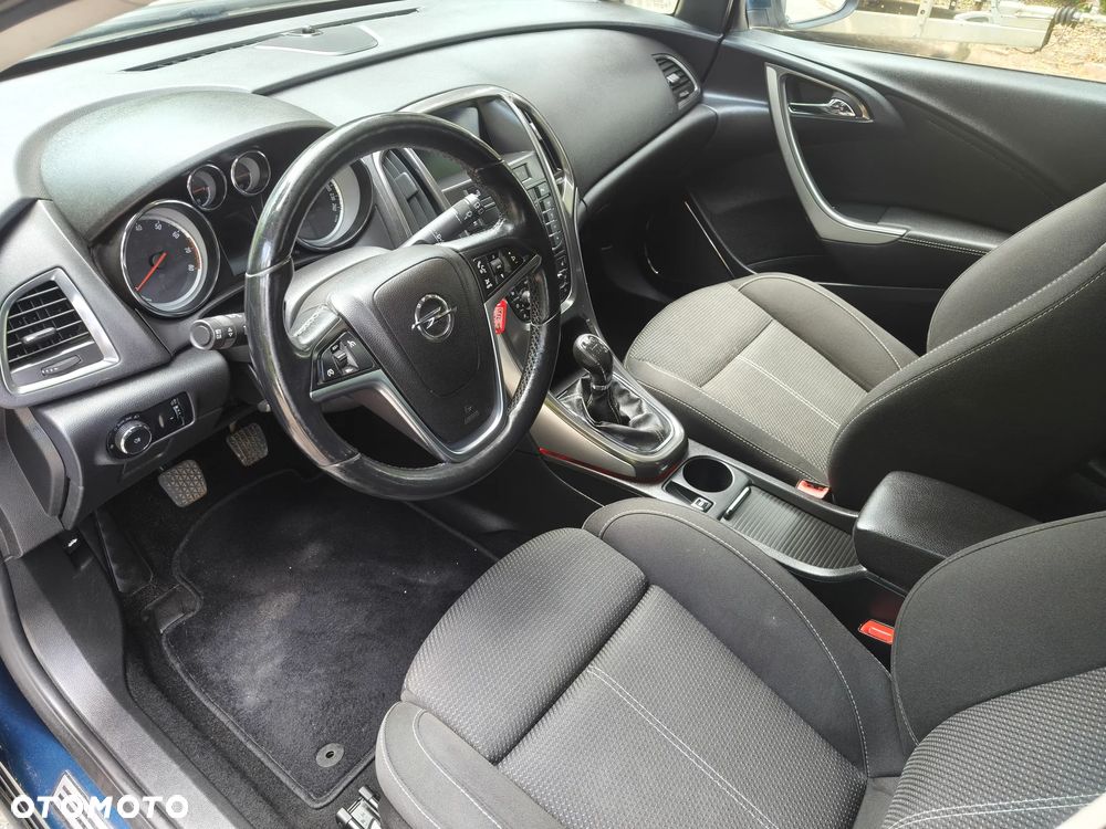 Opel Astra 1.4 Turbo Innovation - 25