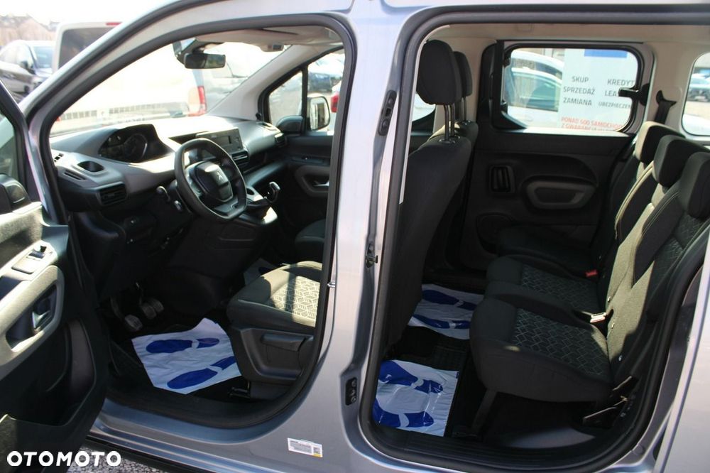 Peugeot Rifter - 16