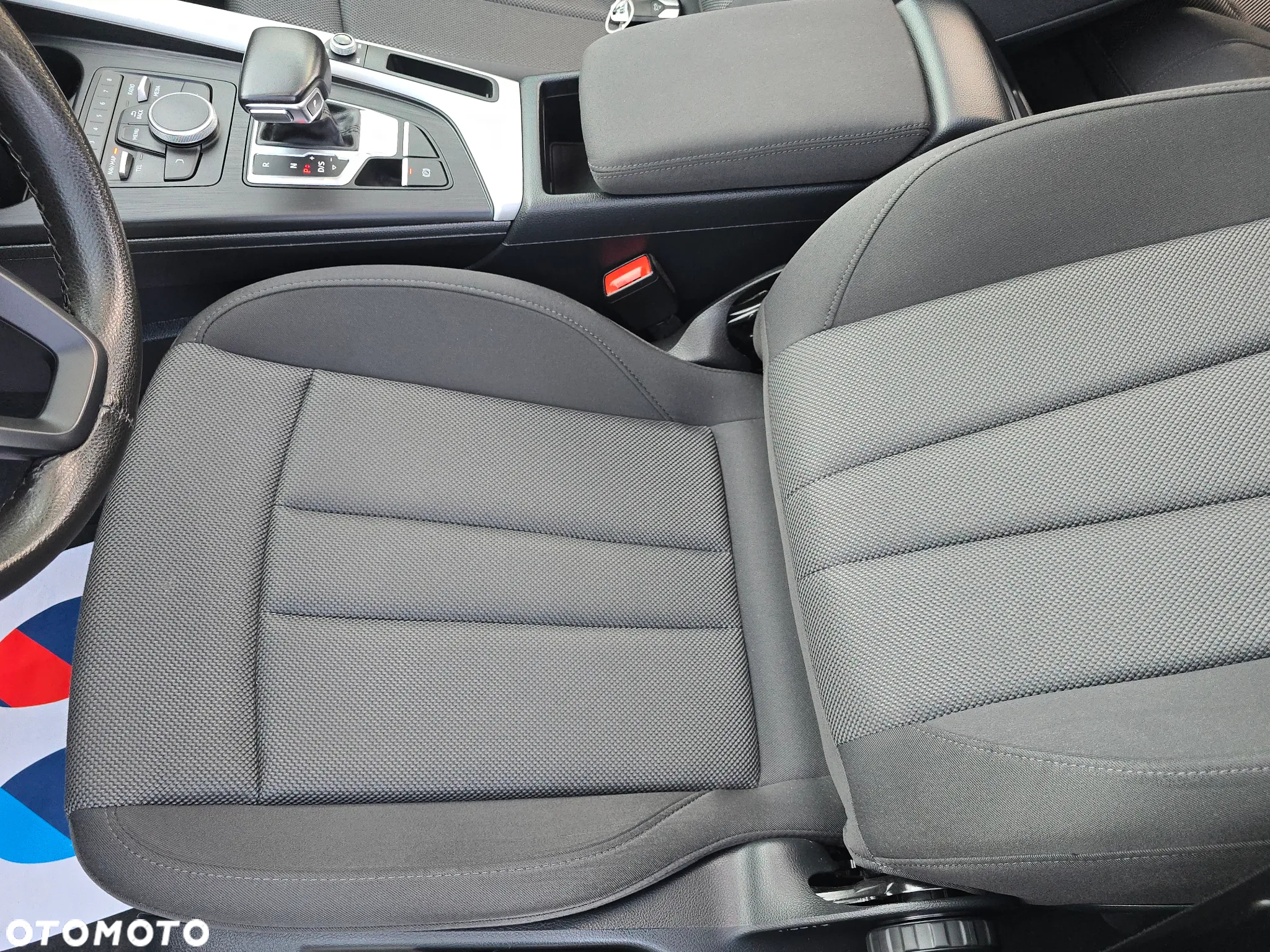 Audi A4 Avant 2.0 TDI S tronic - 28