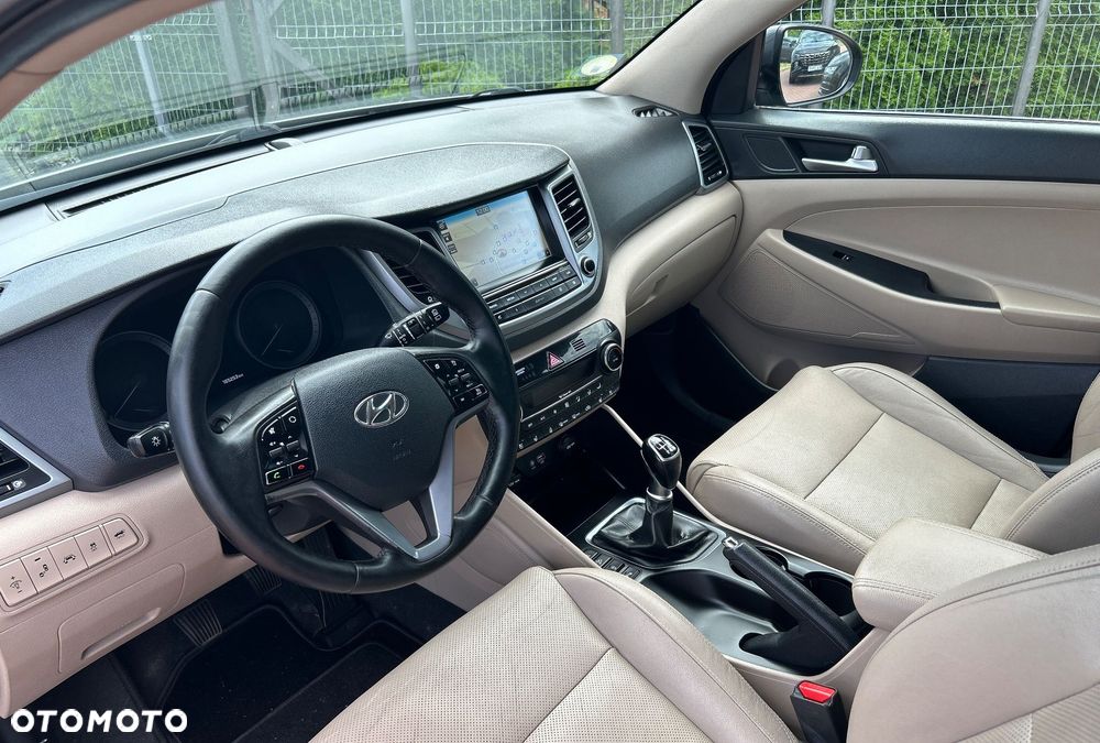 Hyundai Tucson - 16