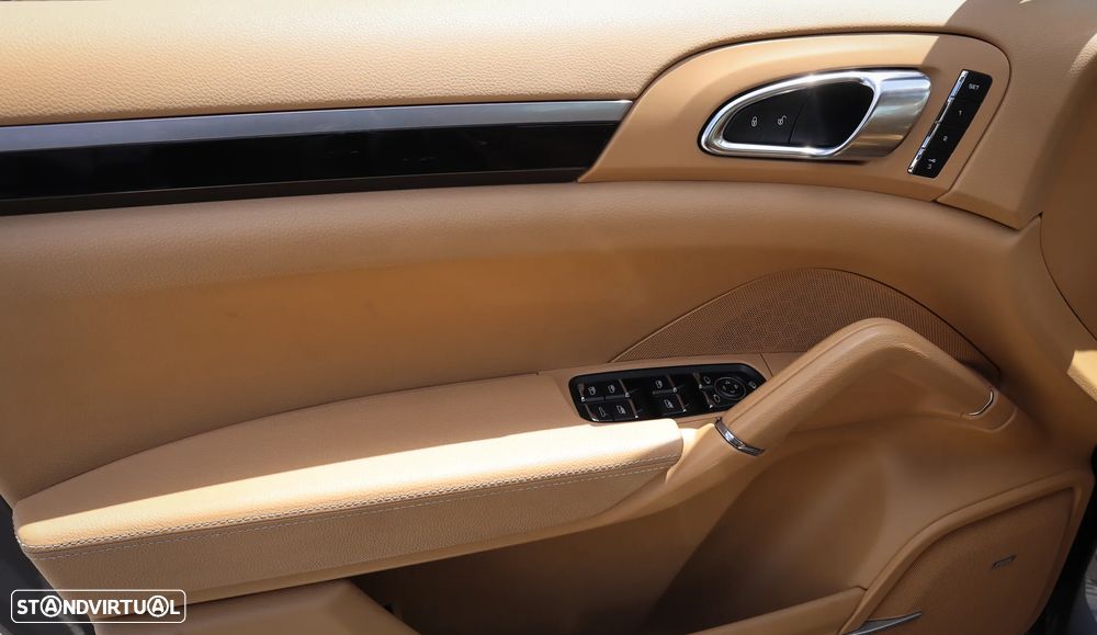 Porsche Cayenne S Tiptronic S - 14