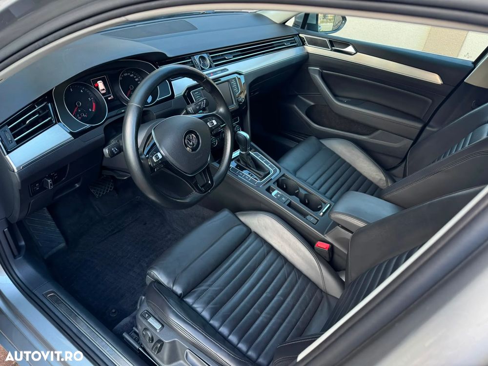 Volkswagen Passat 2.0 TDI SCR DSG Highline - 13