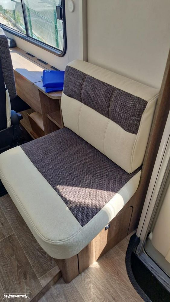 Dethleffs Trend I7057 cama central e basculante - 8