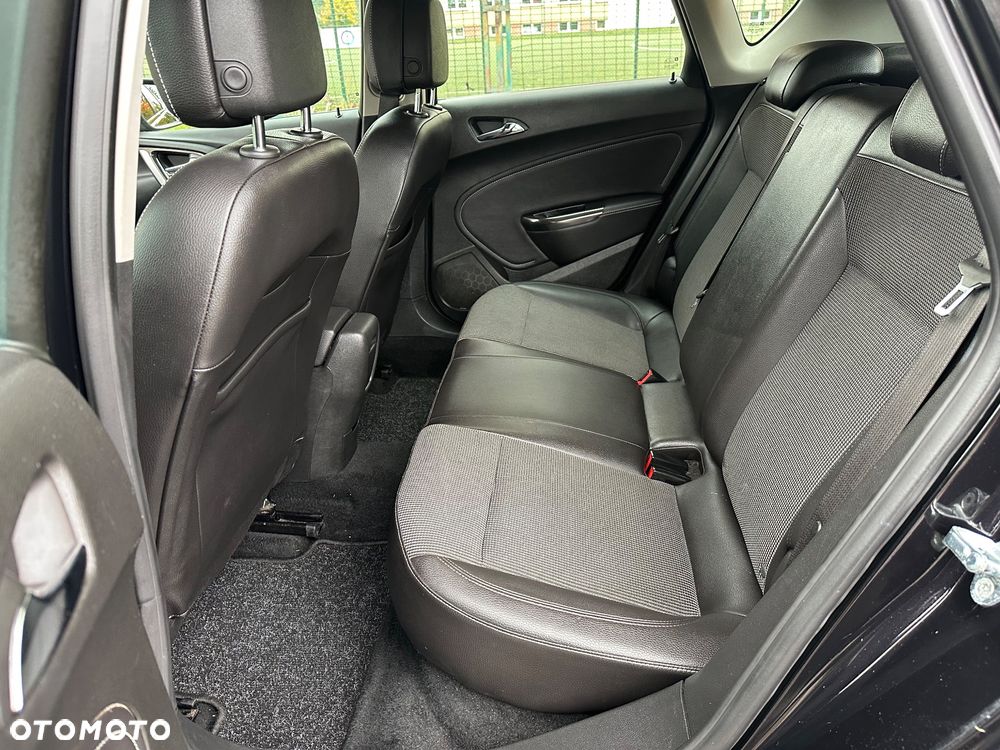 Opel Astra IV 1.4 Cosmo - 16