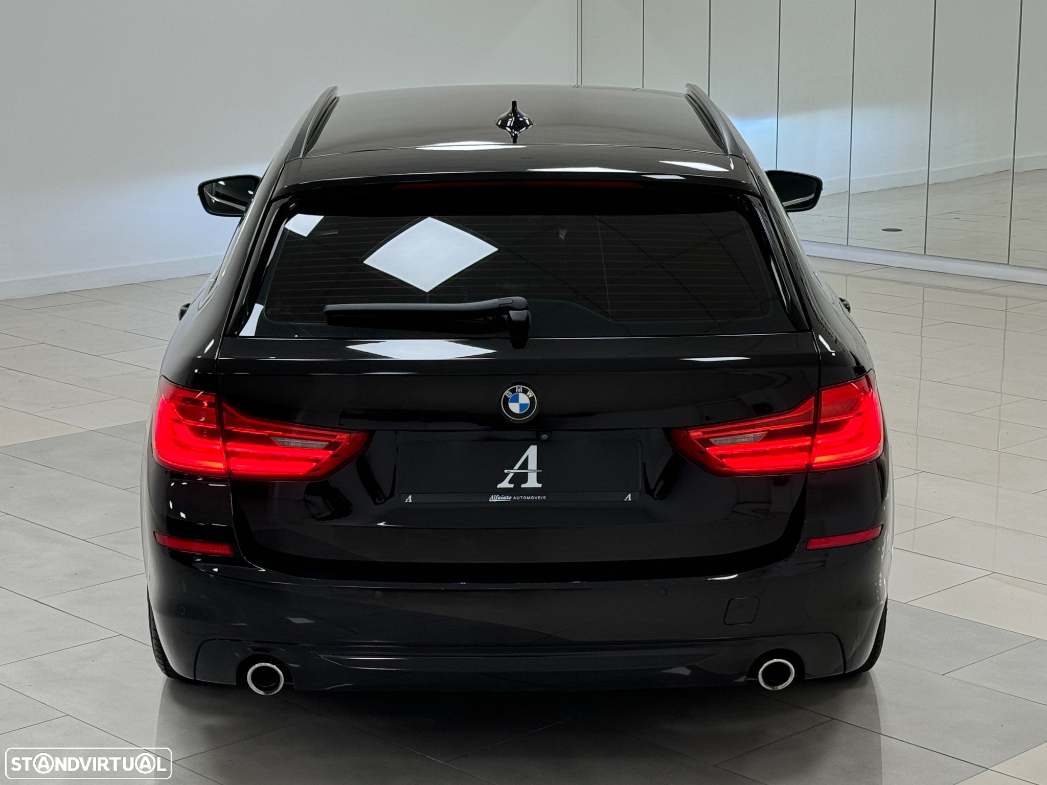 BMW 520 d Touring Aut. Sport Line - 4