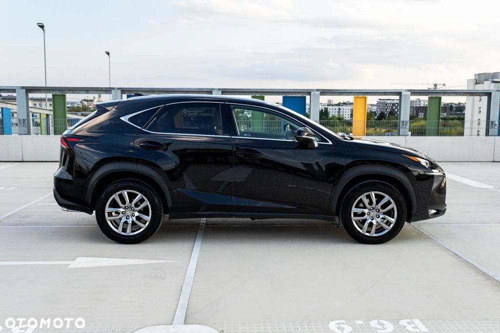 Lexus NX 200t Comfort AWD - 4