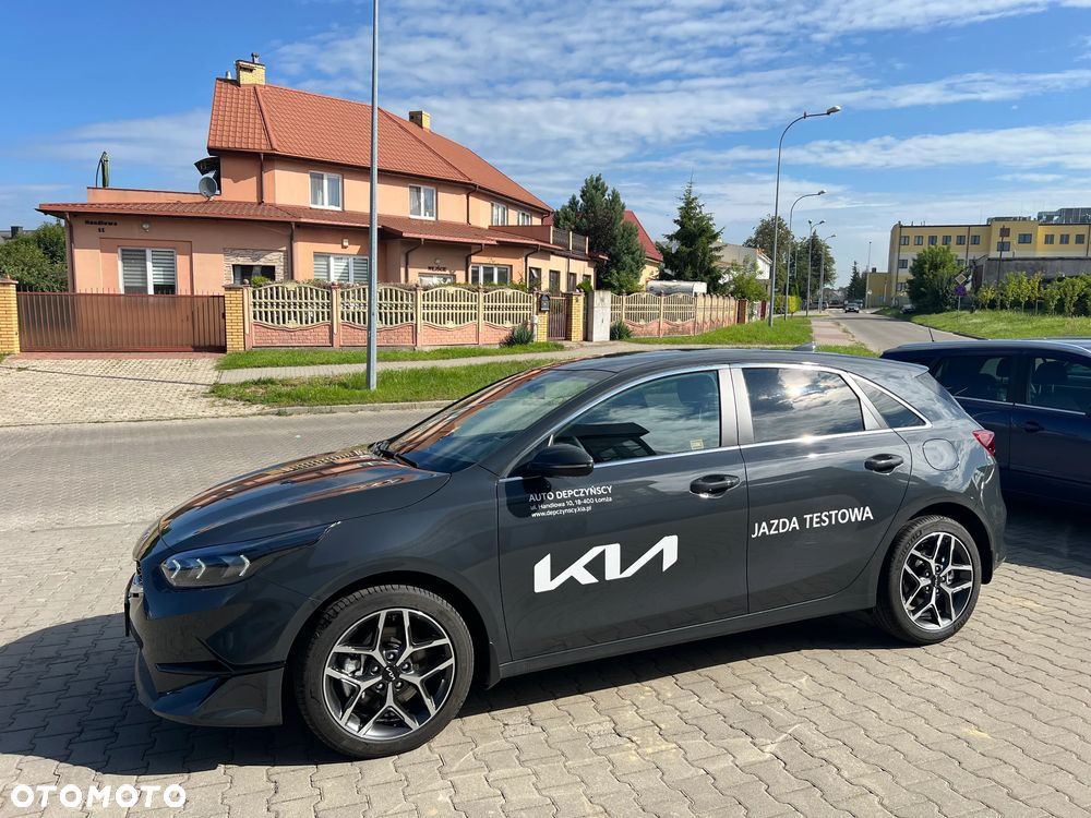 Kia Ceed 1.5 T-GDI Tribute DCT