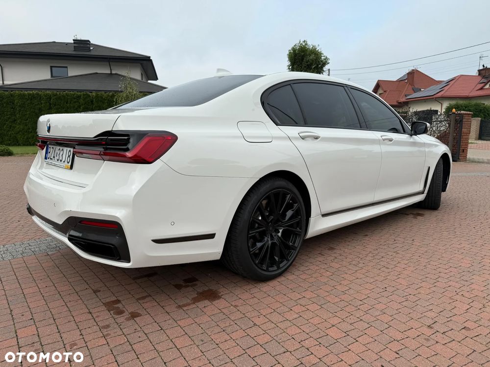 BMW Seria 7 750Li xDrive sport - 9
