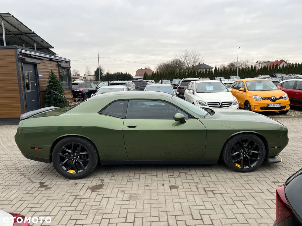 Dodge Challenger - 34