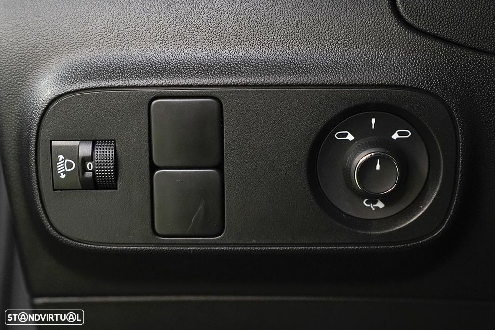 Citroën C3 1.2 PureTech Plus - 19