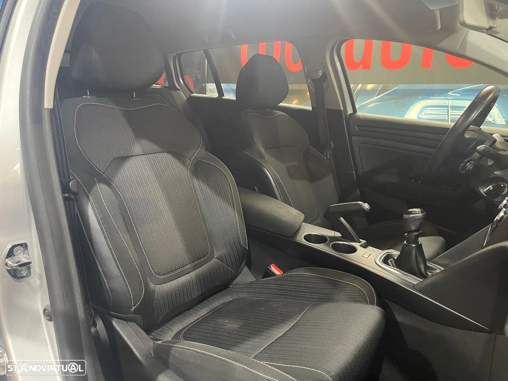 Renault Mégane Sport Tourer 1.5 dCi Zen ECO - 31