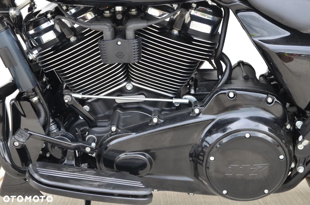 Harley-Davidson Touring Street Glide - 8