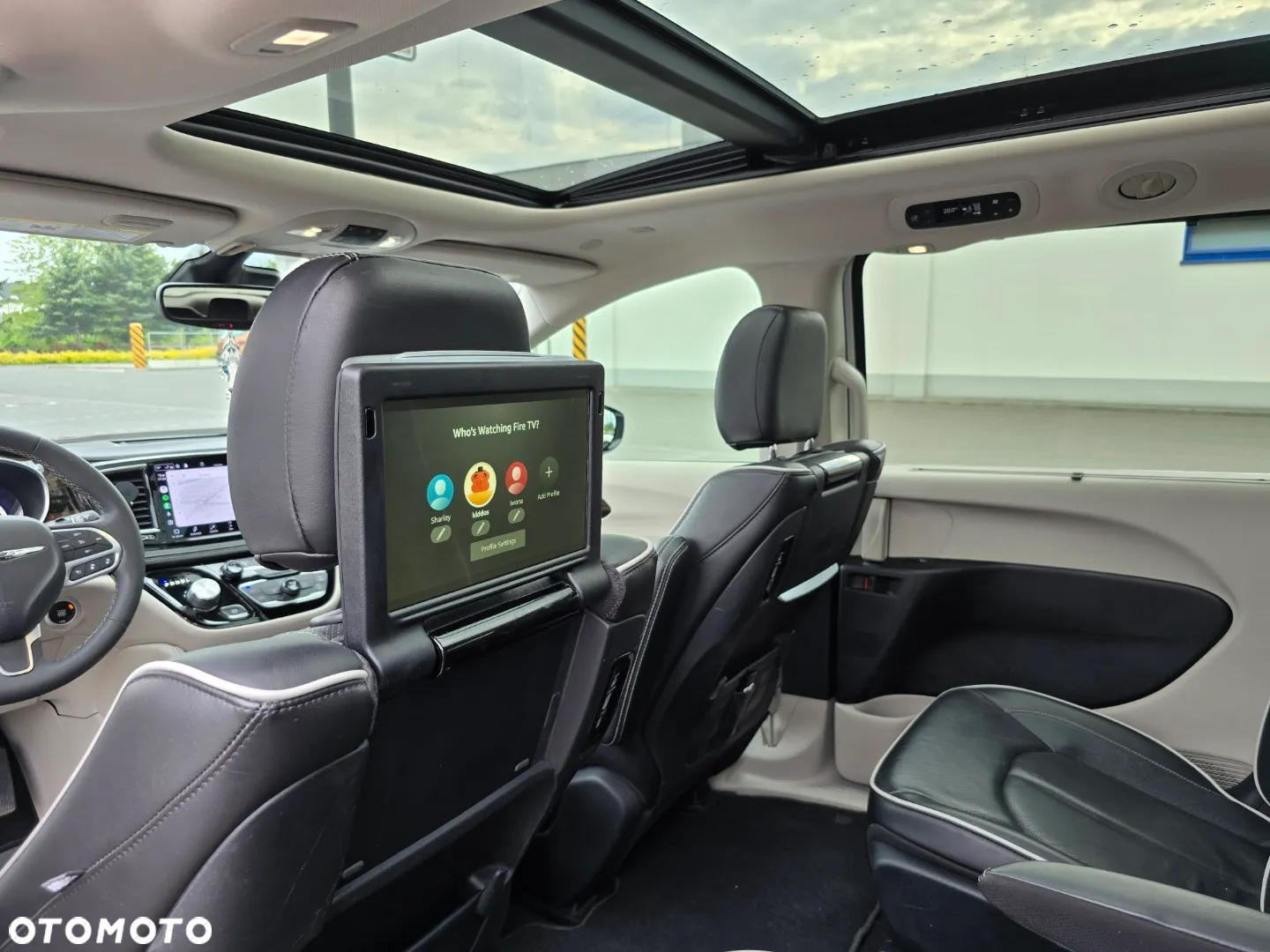 Chrysler Pacifica - 22