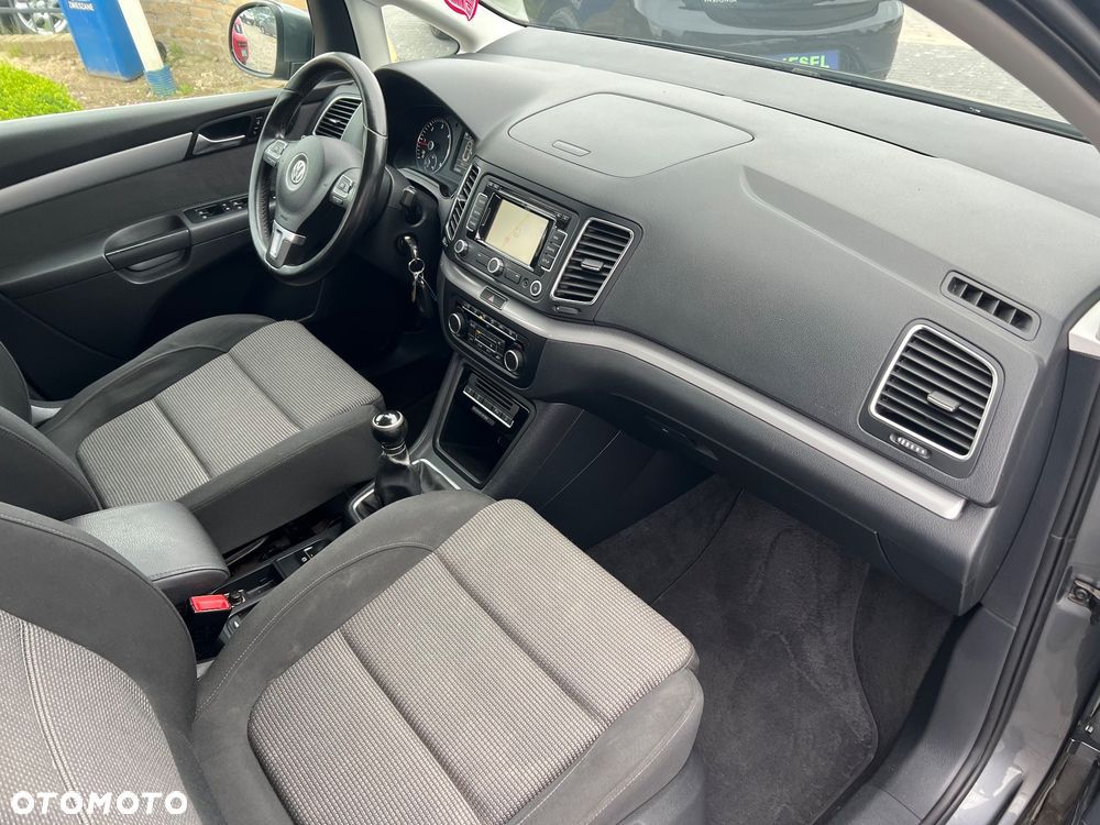 Volkswagen Sharan 2.0 TDI Comfortline - 24