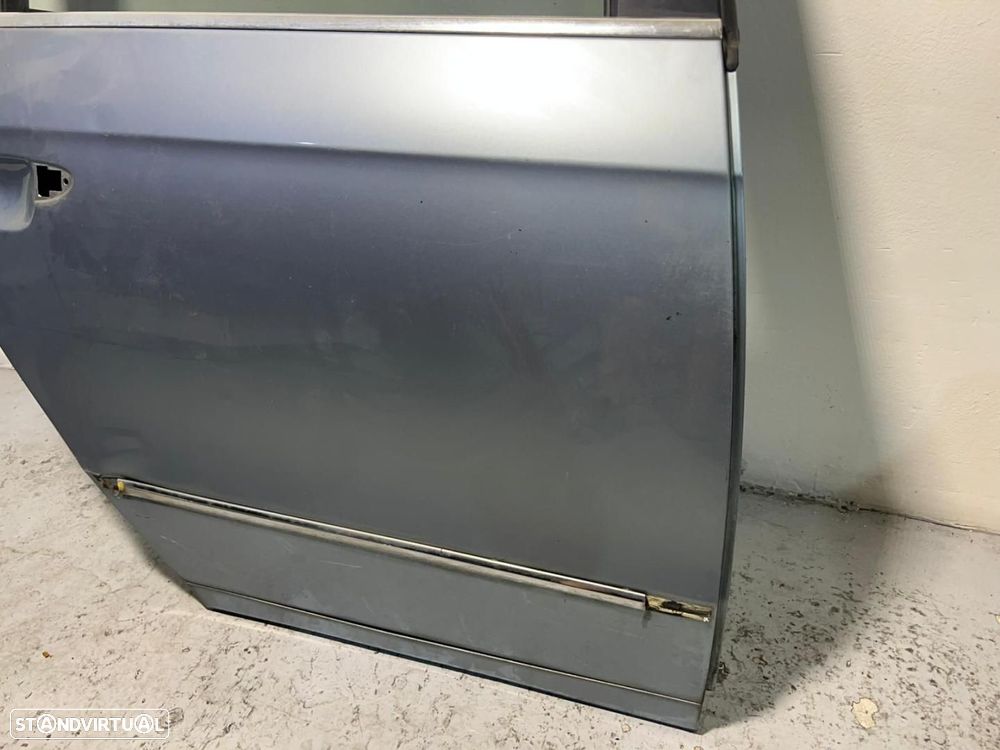 Porta Dto Trás VW PASSAT Variant (3C5) REF. 3C9833056F - 3