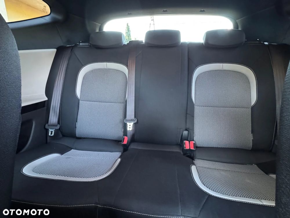 Kia ProCeed 1.6 GDI L - 30