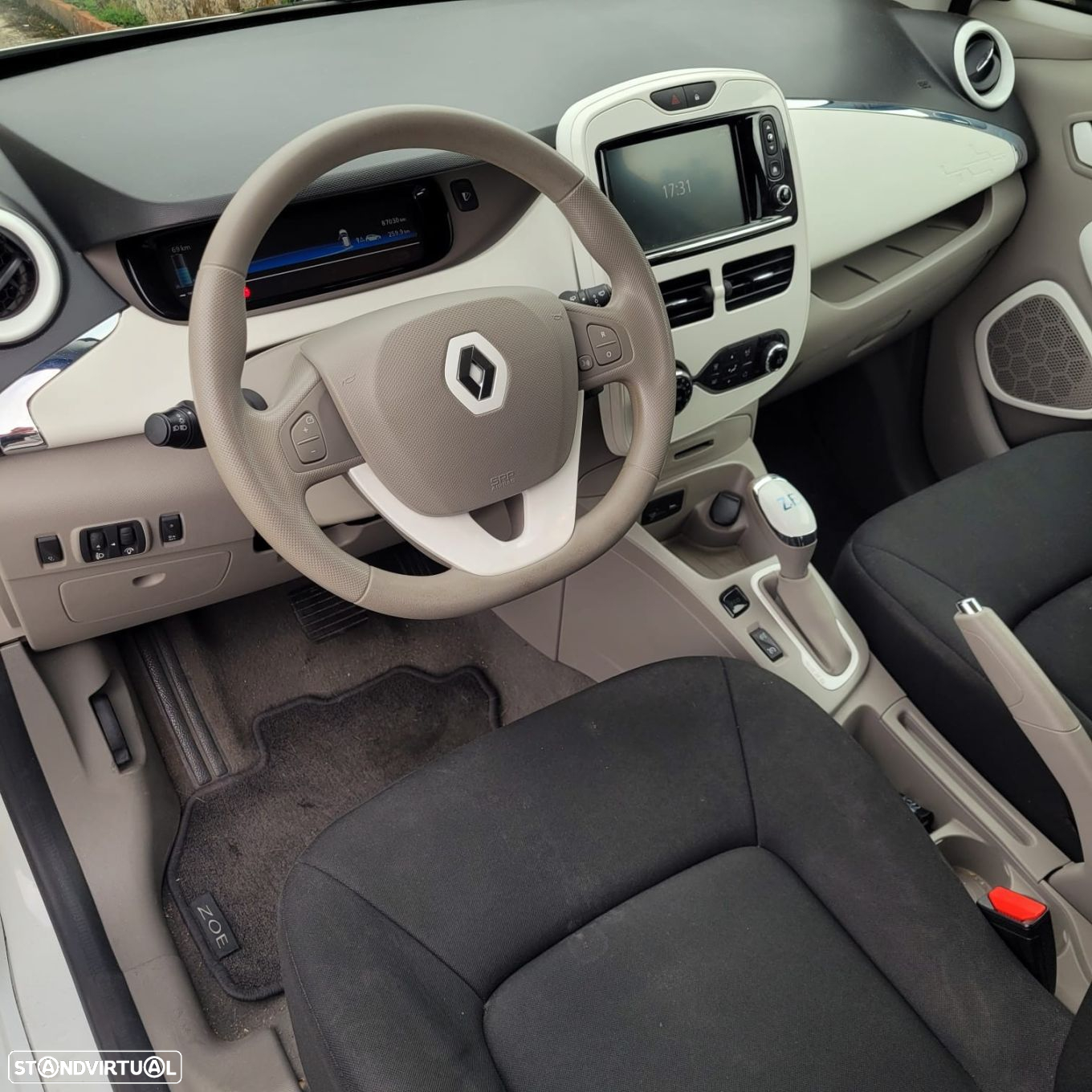 Renault Zoe - 9