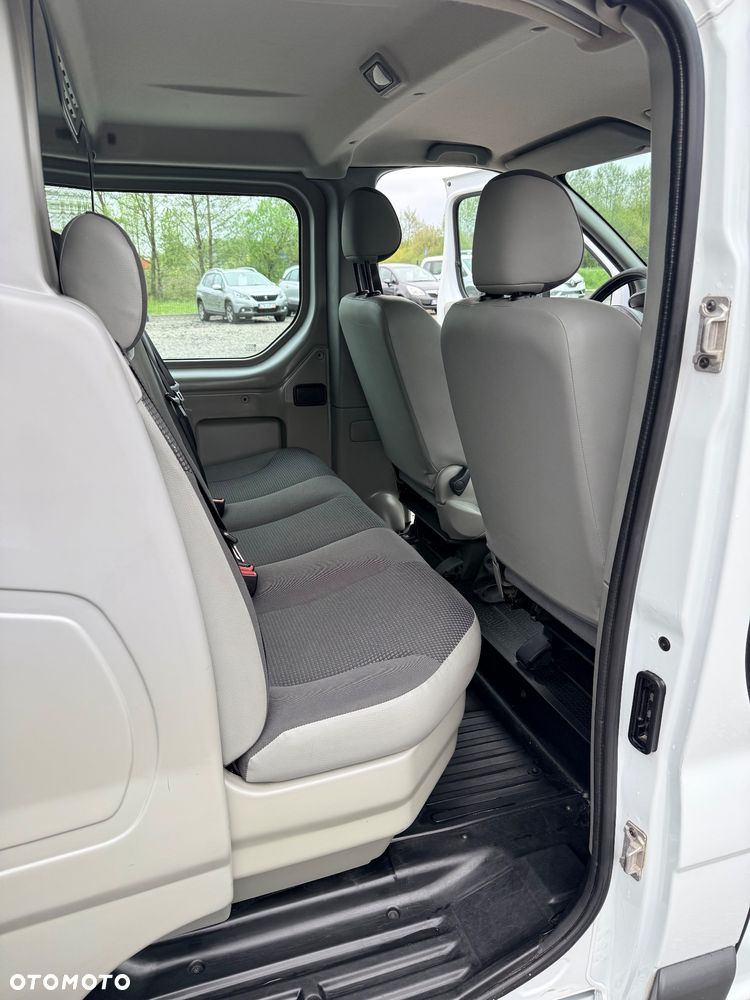 Opel Vivaro - 14