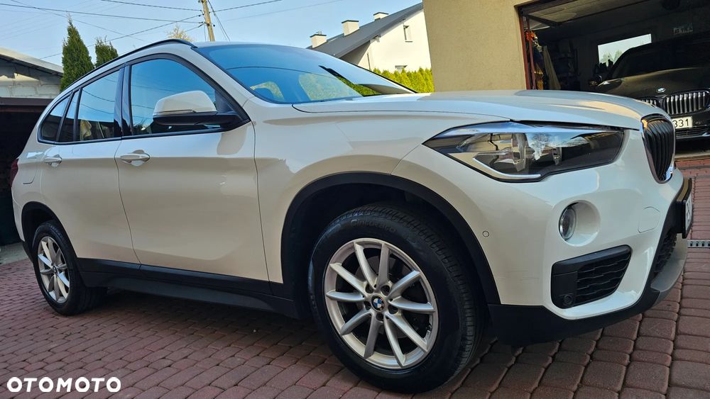 BMW X1 sDrive18d xLine - 21