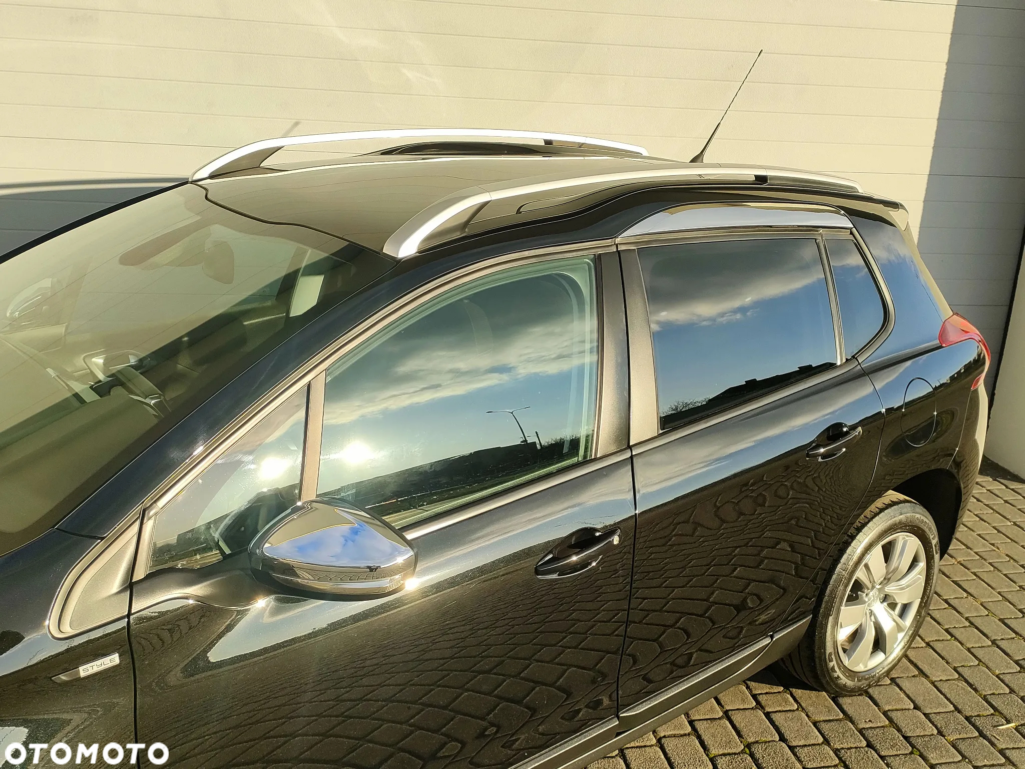Peugeot 2008 1.2 Pure Tech Style - 5