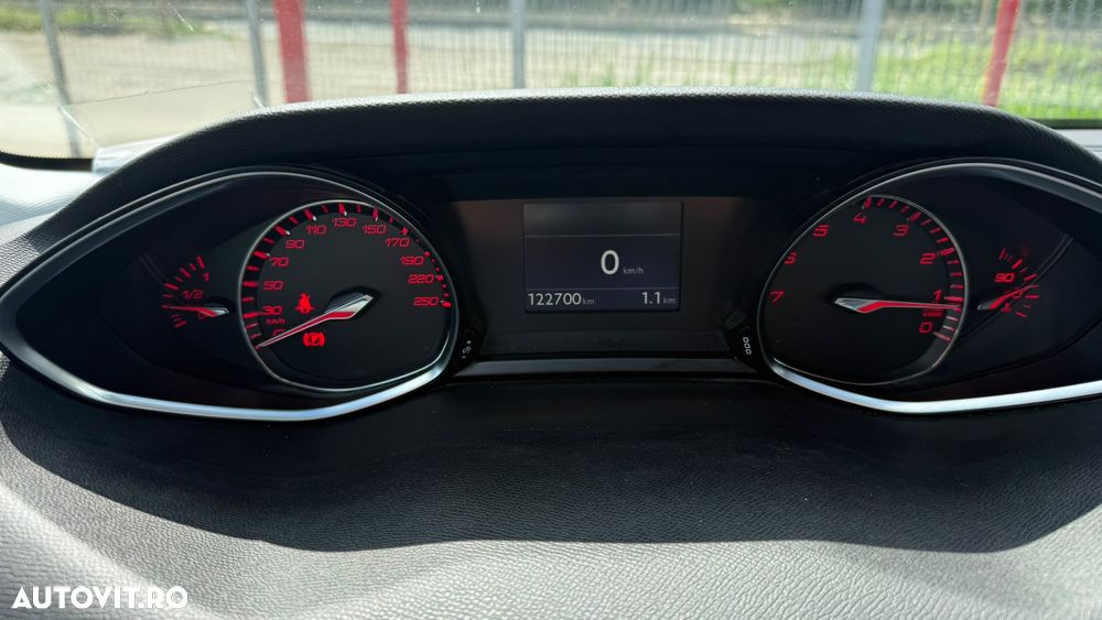 Peugeot 308 PureTech 130 GPF Stop & Start Allure Pack - 14