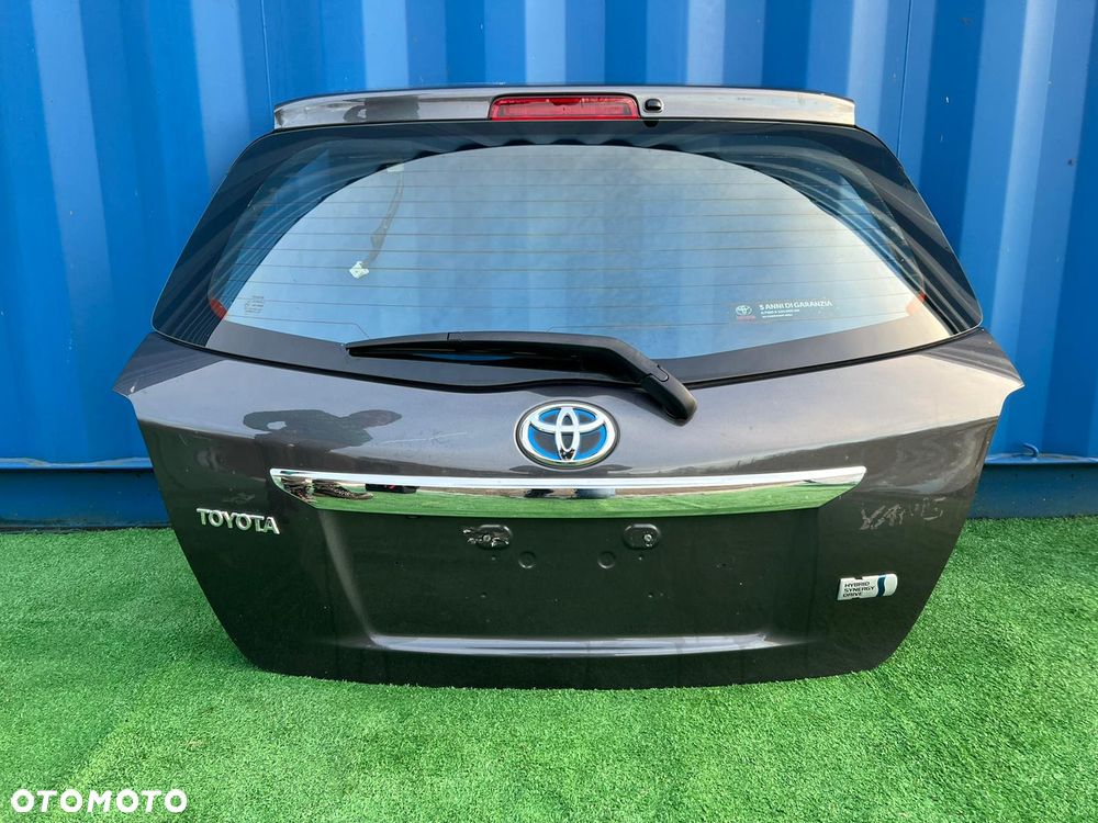 TOYOTA YARIS III 2011 2017 KLAPA Tylna bagażnika Pokrywa Tył szara hybrid hybryda kompletna - 2