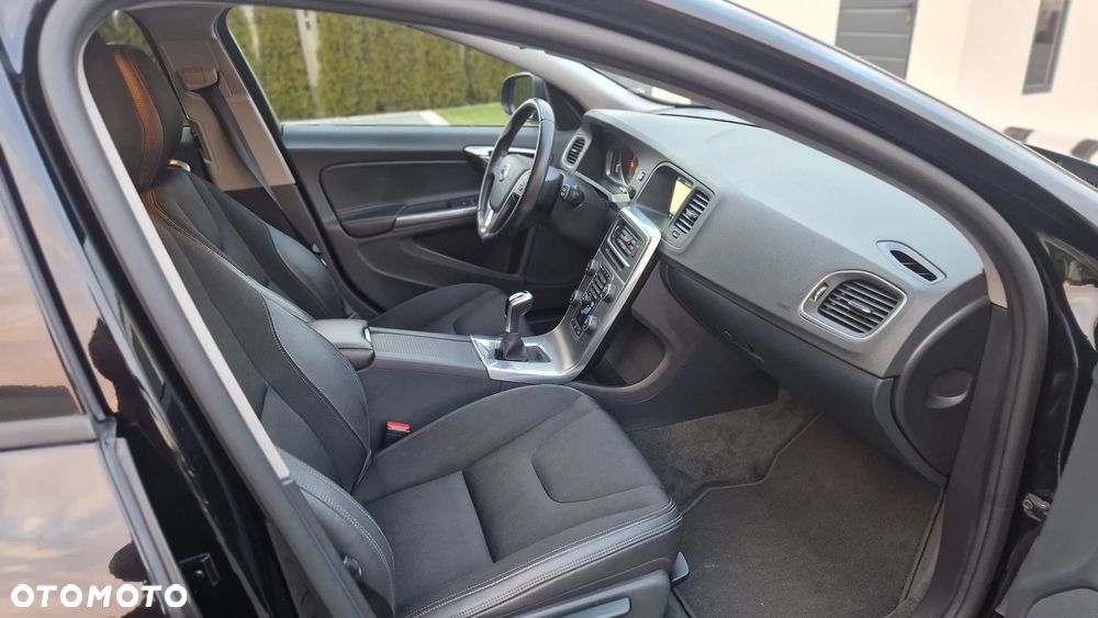 Volvo V60 D2 Kinetic - 8