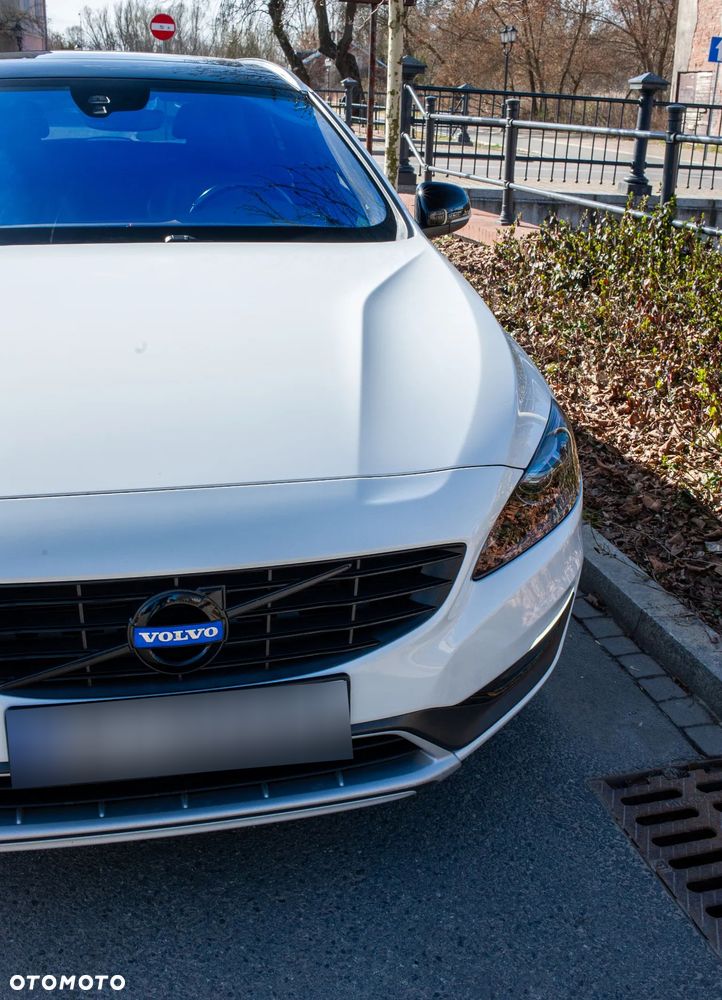 Volvo V60 T6 AWD Summum - 8