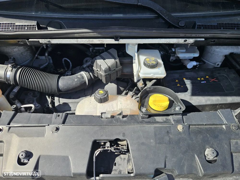 Renault Trafic 1.6 dCi - Caixa Isotérmica e Motor de Frio - 38